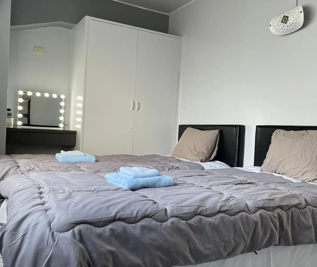 Sea View Court Kobe Apartment Japan