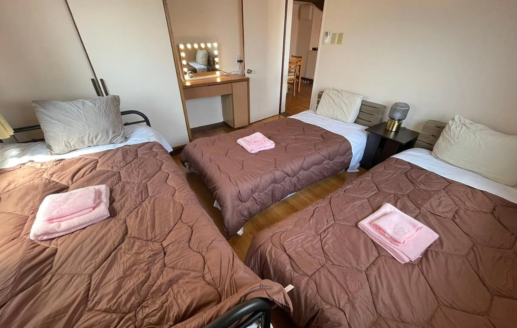 Sea View Court Kobe Apartment Japan